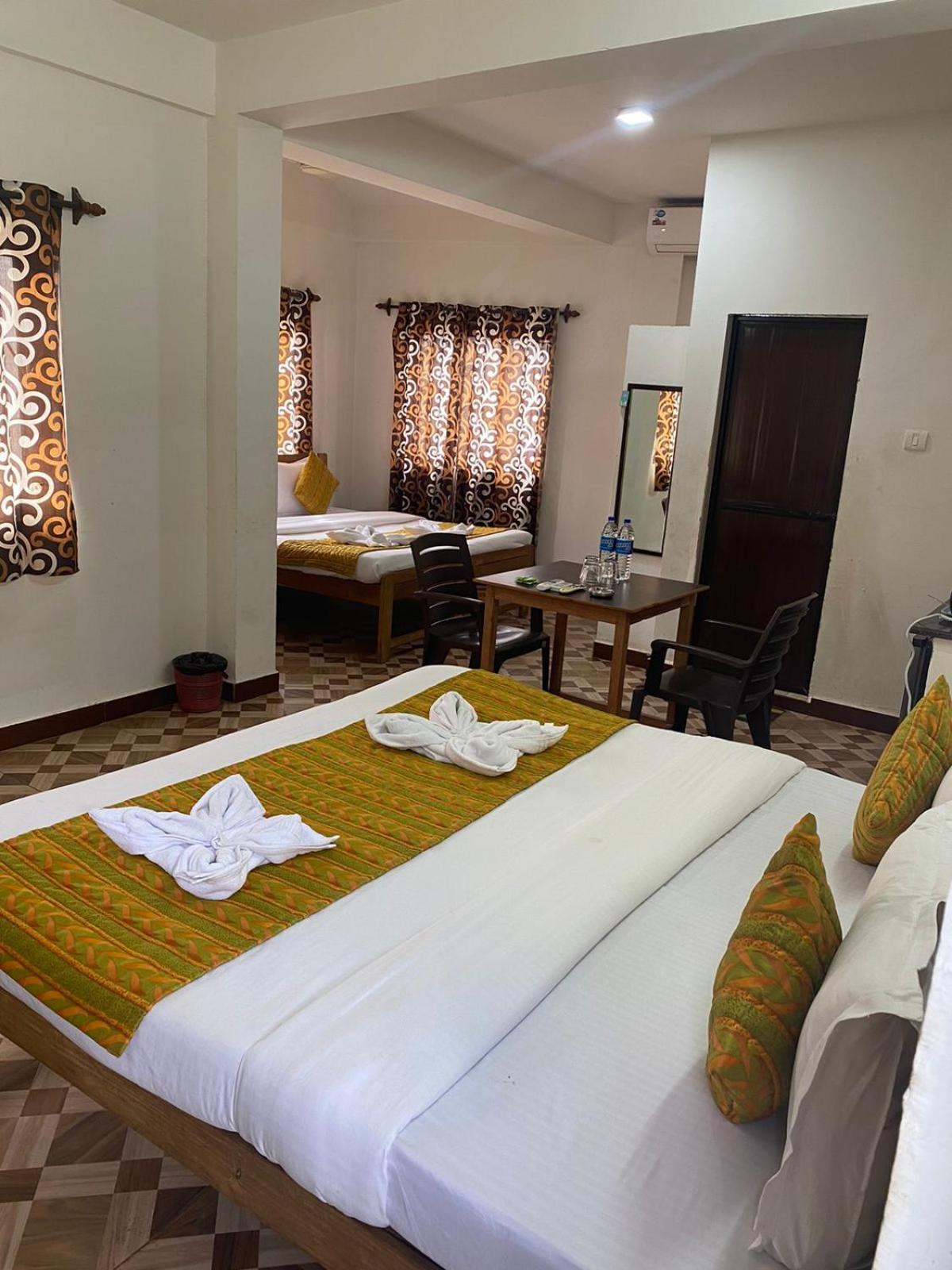 Baga Beach Prime Bagian luar foto